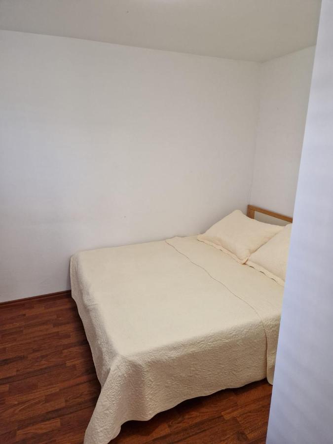 Apartment Misic Rtina Luaran gambar