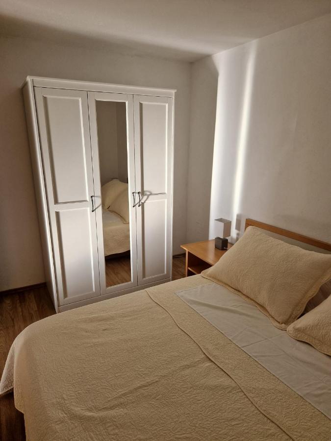 Apartment Misic Rtina Luaran gambar