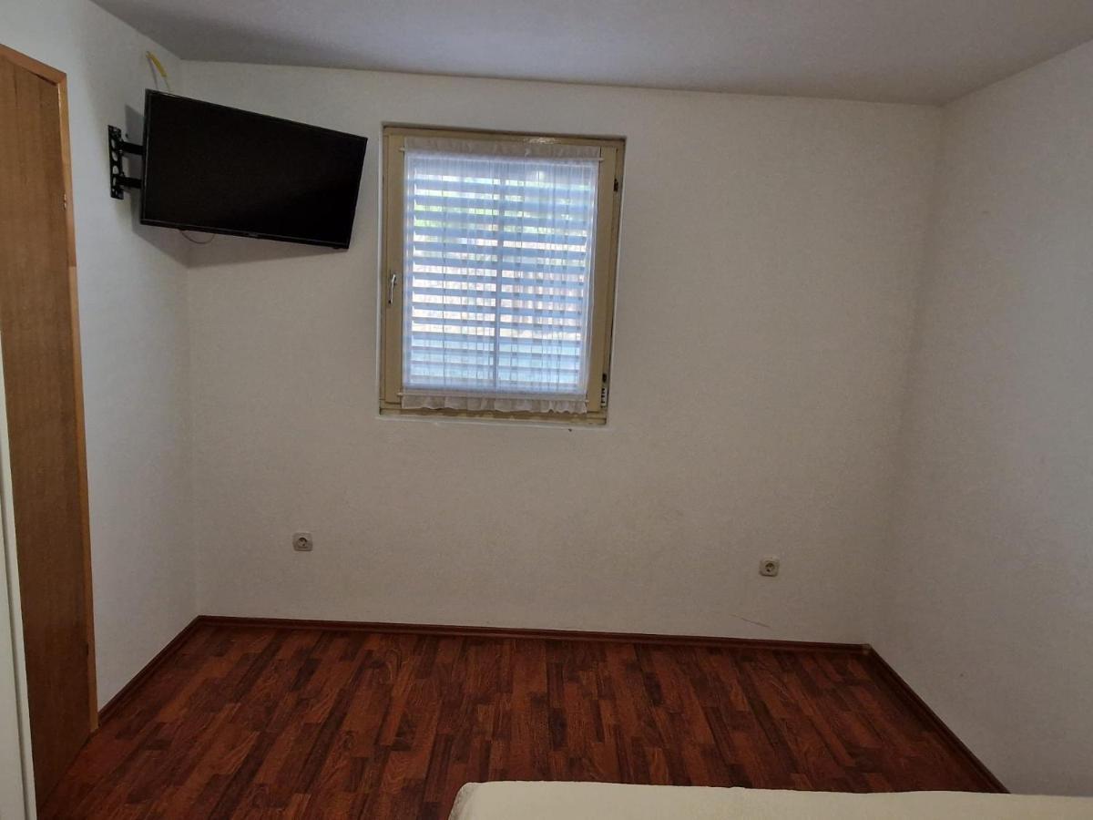 Apartment Misic Rtina Luaran gambar